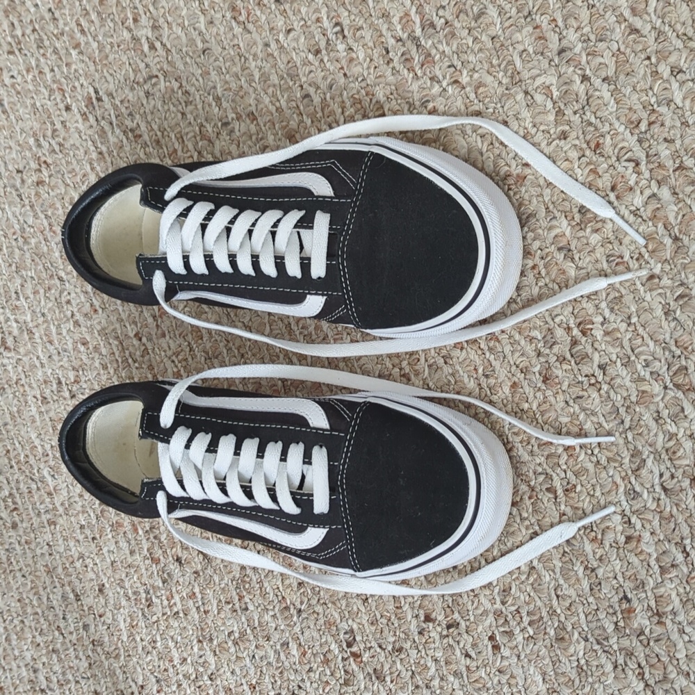 Vans Old Skool Men's 7.5 Women's 9